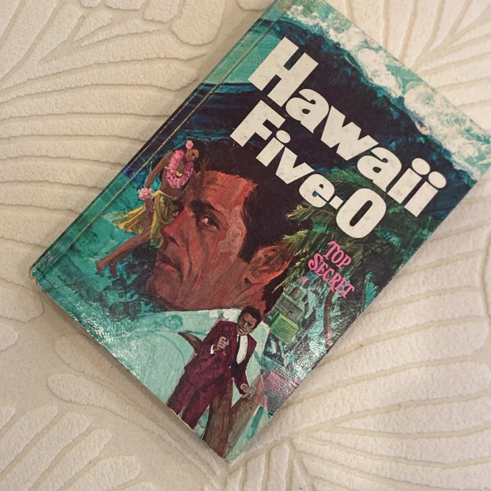 1969 “Hawaii Five-O: Top Secret” Book by Robert Sidney Bowen - Picture 11 of 11